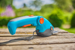 Battery Grass and Shrub Shear